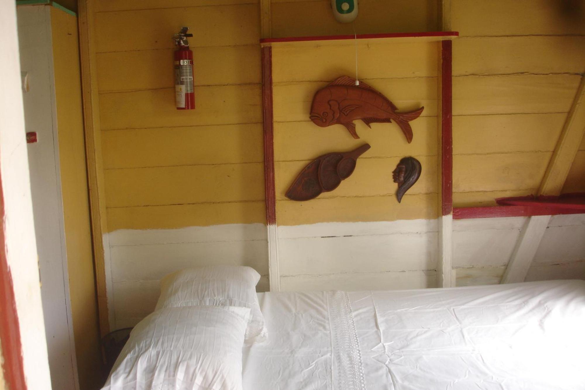 بورت أنطونيو Finjam Cottage الغرفة الصورة